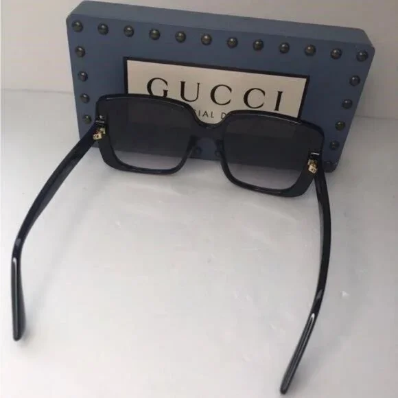 Authentic Gucci Grey Gradient Square Ladies Sunglasses  display picture 1